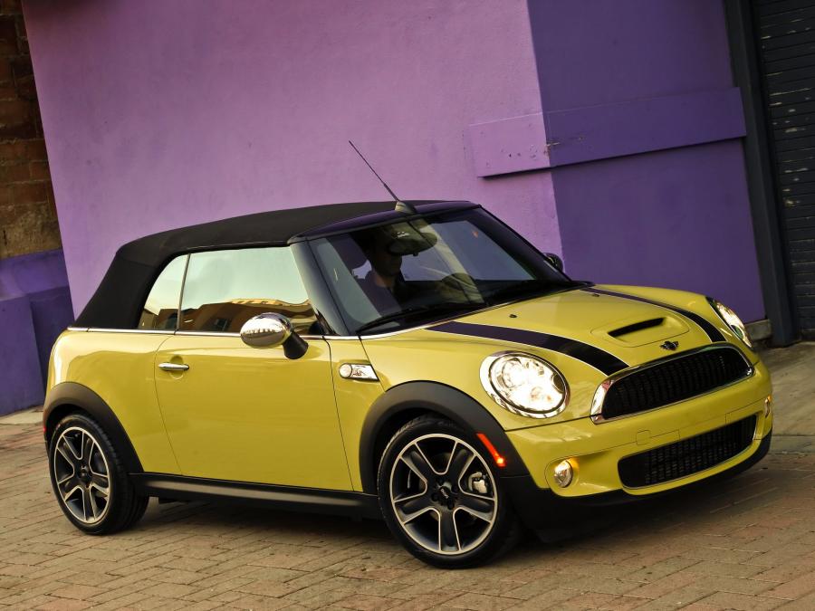  Mini Cooper S Cabrio 2009 года  (US) (фото 10 из 19)